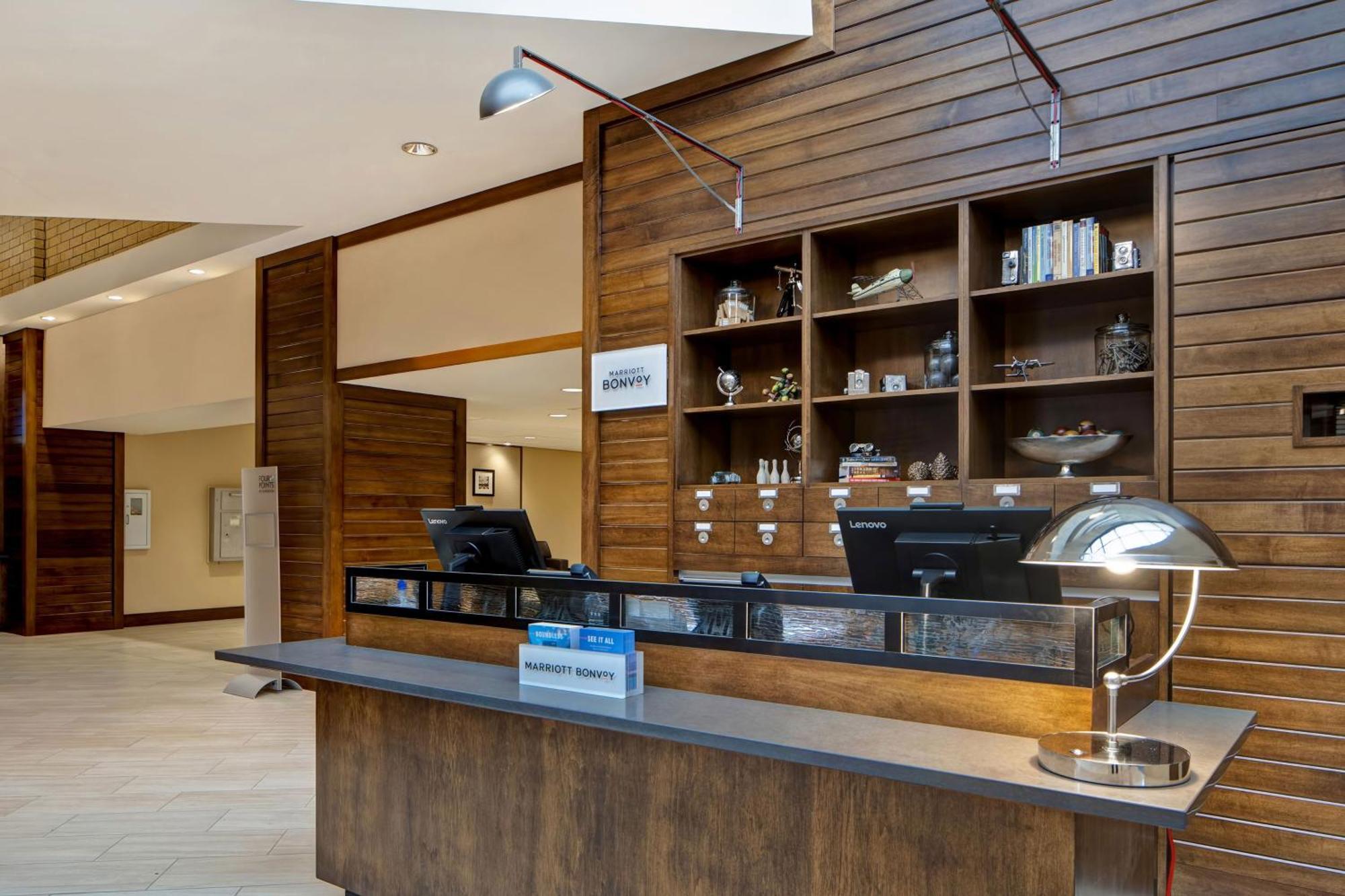 Four Points By Sheraton Πεόρια Εξωτερικό φωτογραφία